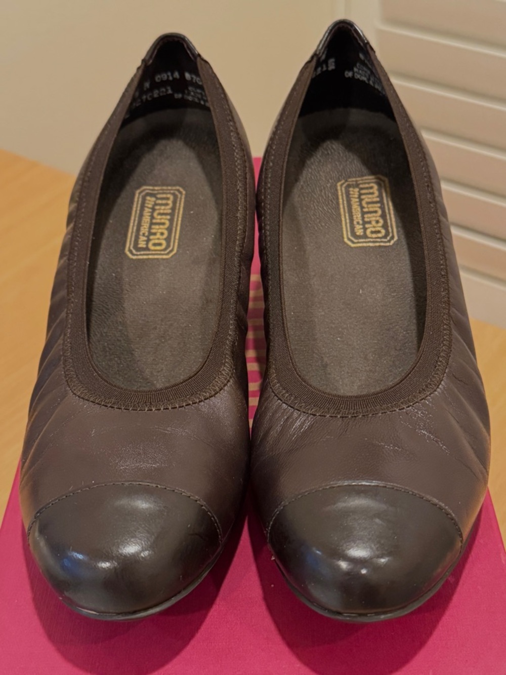 Munro American "Odette" Dark Brown Kid leather Pumps, 8.5W